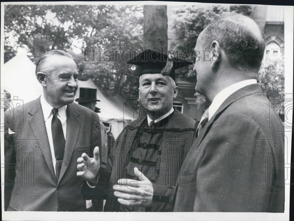 1966 Press Photo W. Averell Harriman U.S. Ambassador John Gardner Secretary - Historic Images