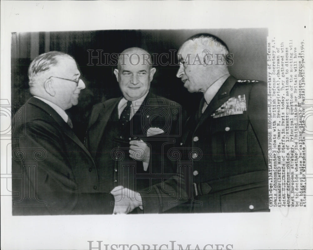 1949 Press Photo Sec. Defense Louis Johnson &amp; British Sec. of Def Omar Bradley - Historic Images