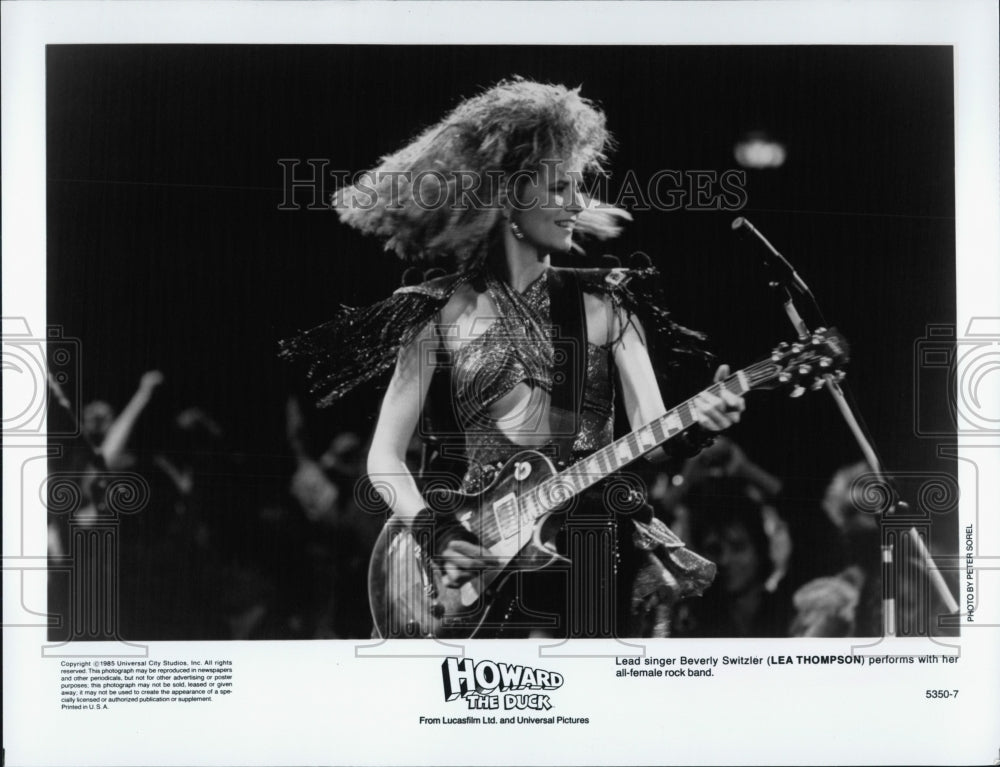 1985 Press Photo Lea Thompson in &quot;Howard The Duck.&quot; - Historic Images
