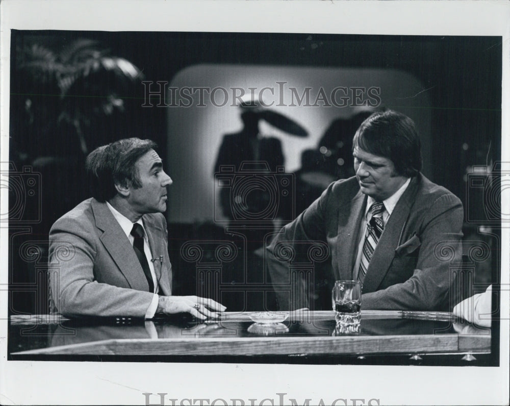 1979 Press Photo Bob Woolf On A Talk Show - Historic Images