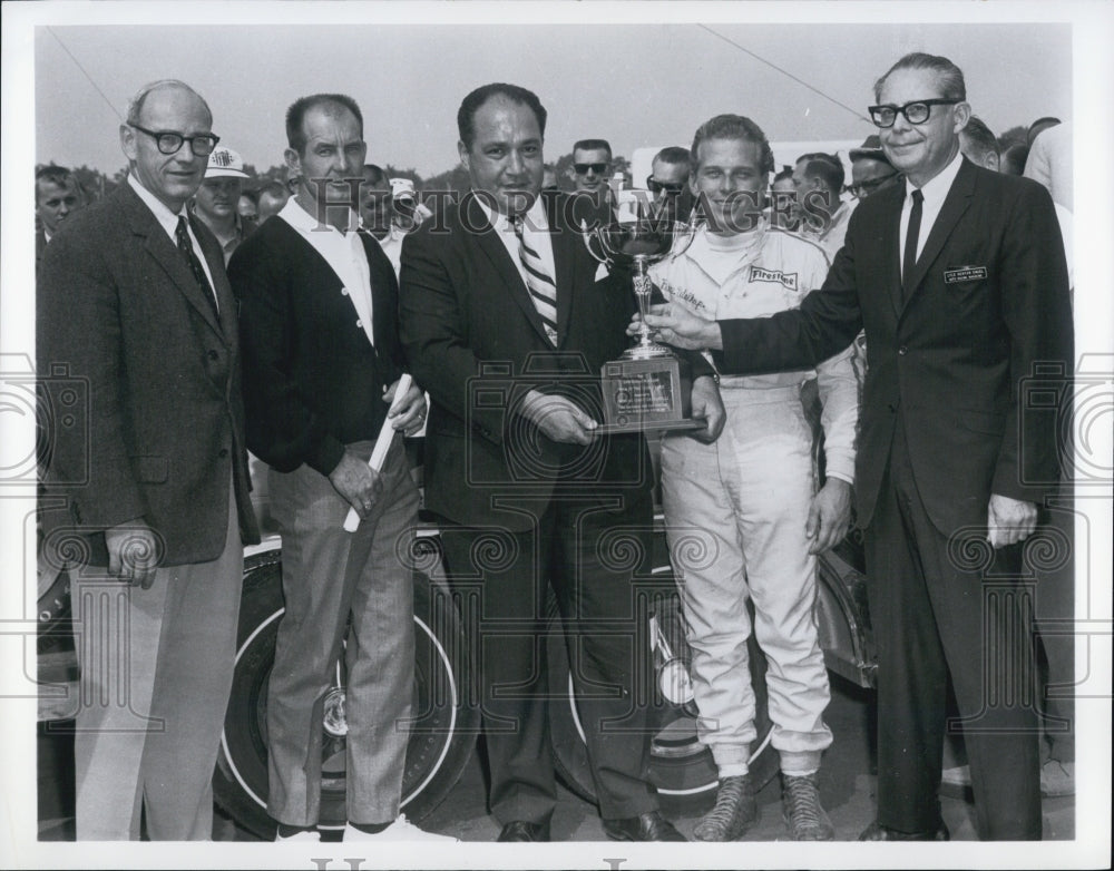 1967 Press Photo Anthony Granatelli 12th Trophy Indy 500 - Historic Images