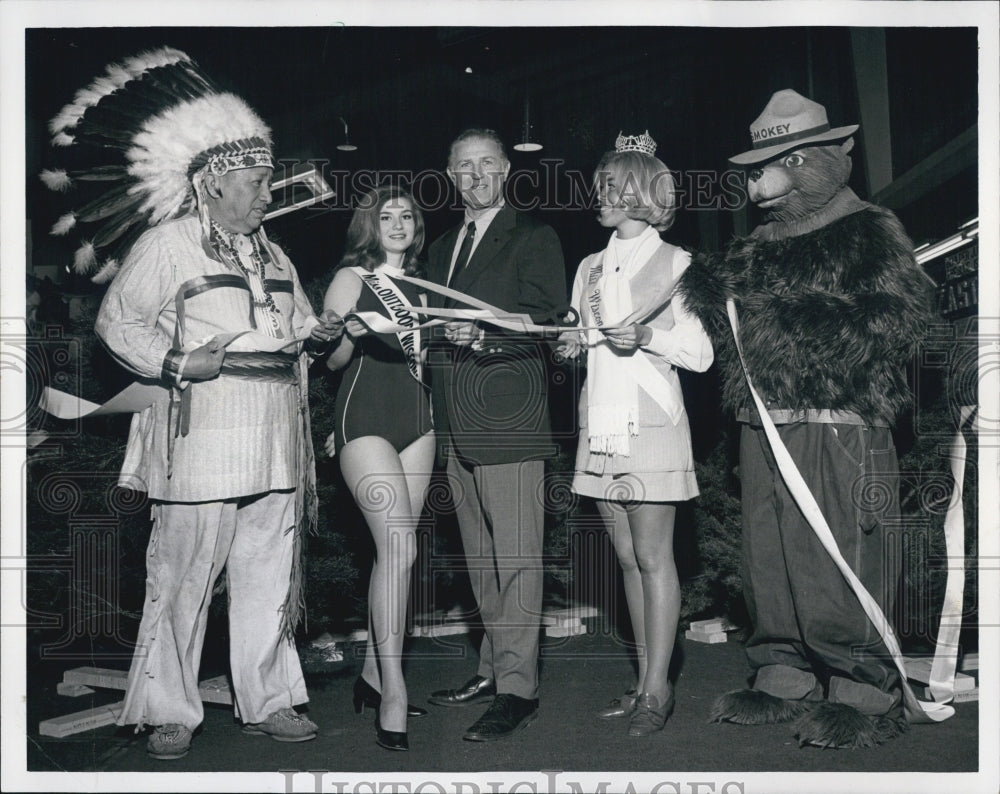 1970 Press Photo The Wisconsin On Parade sport travel camping show - RSG22059 - Historic Images