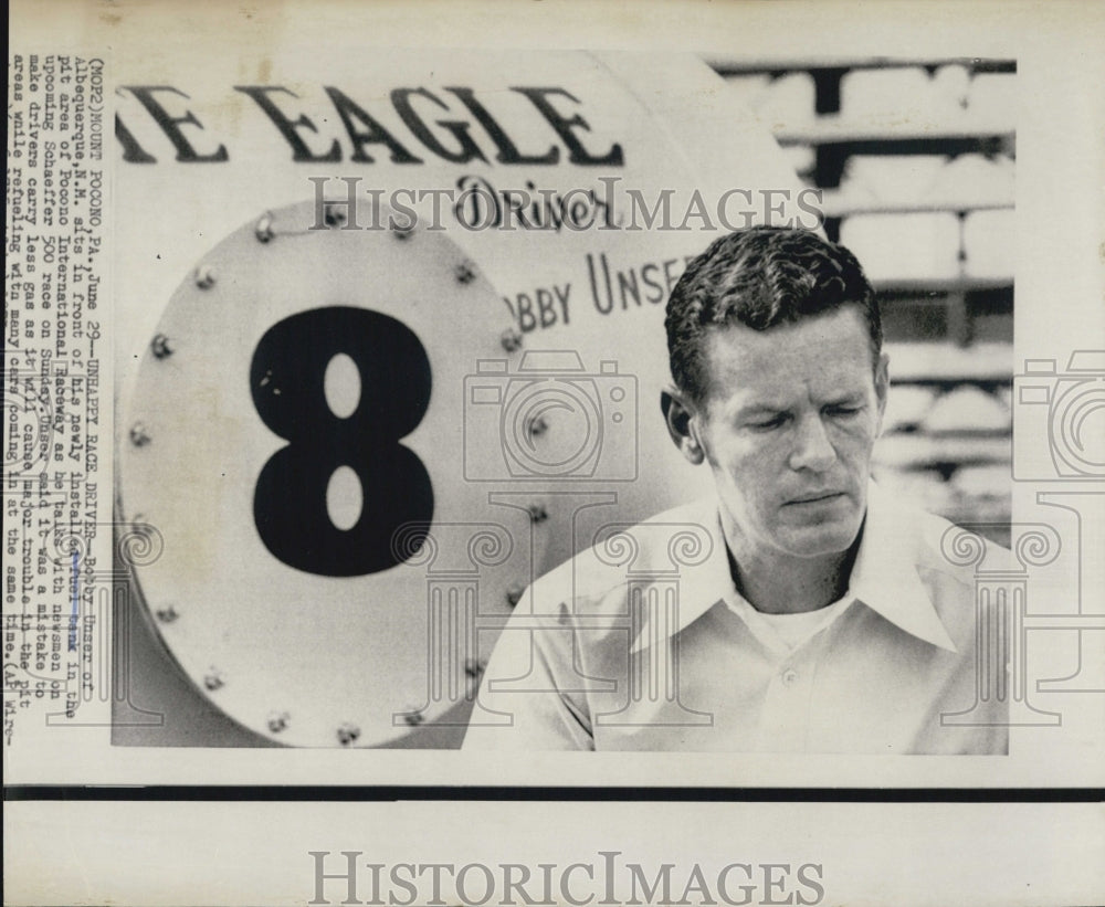 Press Photo Bobby Unser Racecar Driver Pocono International Raceway Pit Area - Historic Images