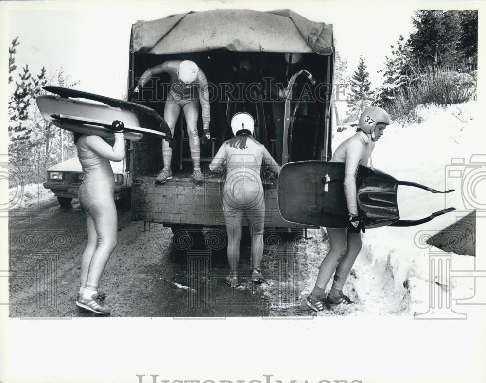 1984 Press Photo USA Luge team reayding for practice - Historic Images