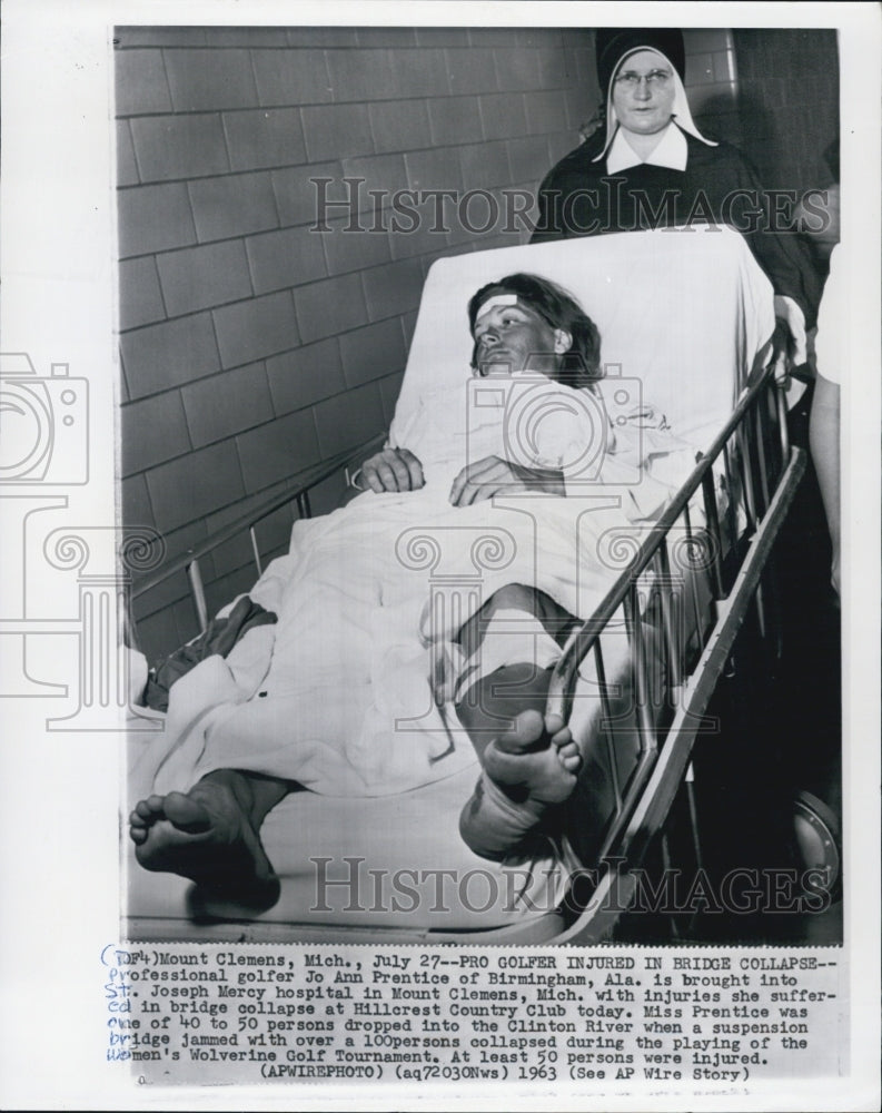 1963 Press Photo Golfer Jo Ann Prentice Injured In Bridge Collapse During Game - Historic Images