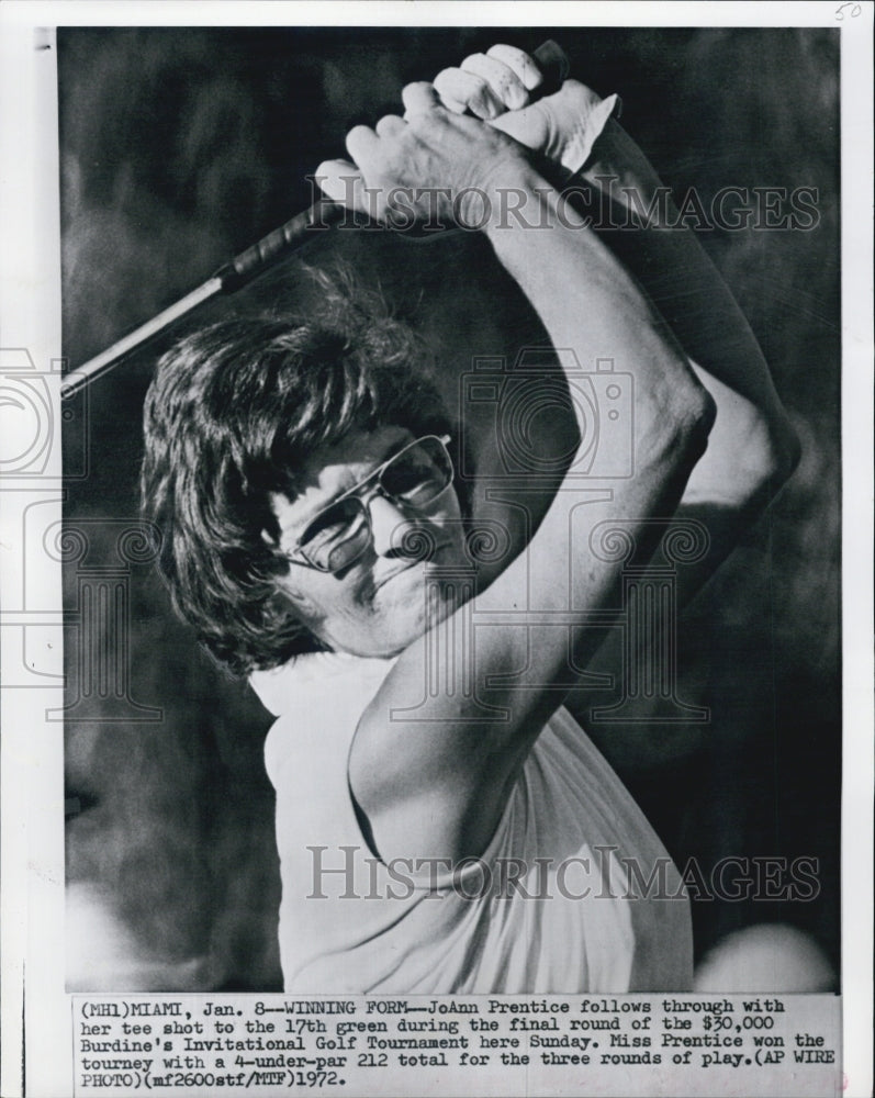 1972 JoAnn Prentice Wins Burdine&#39;s Invitational Golf Tournament - Historic Images