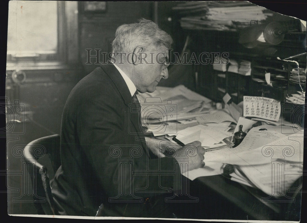 Press Photo Charles H Dennis - Historic Images