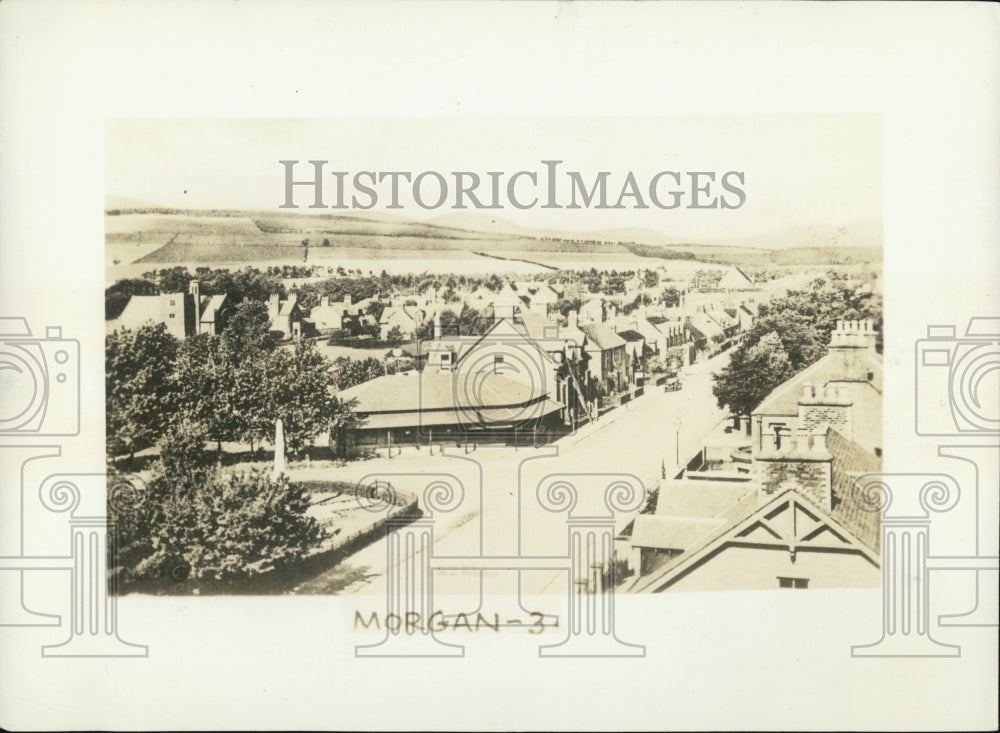 1935 Press Photo Village of Edzell,where J P Morgan attends church - Historic Images