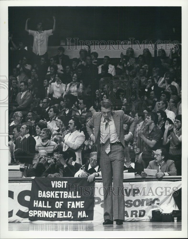 Press Photo Billy Cunningham of the Philadelphia 76ers - Historic Images