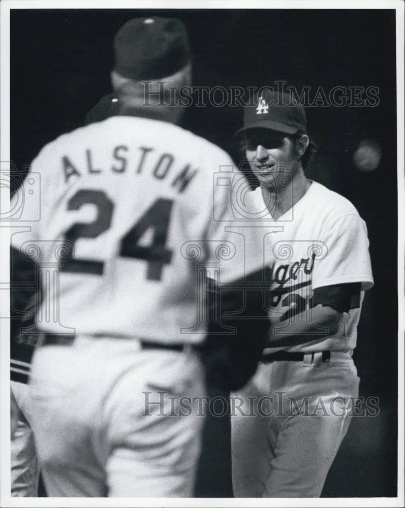 Press Photo Don Sutton Houston Astros Walt Alston Los Angeles Dodgers - Historic Images