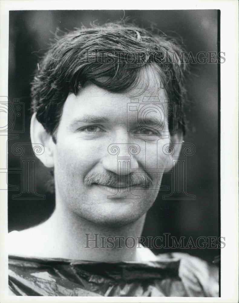 1984 Press Photo Ken Grebenstien Marathon feature T. Clifford - Historic Images