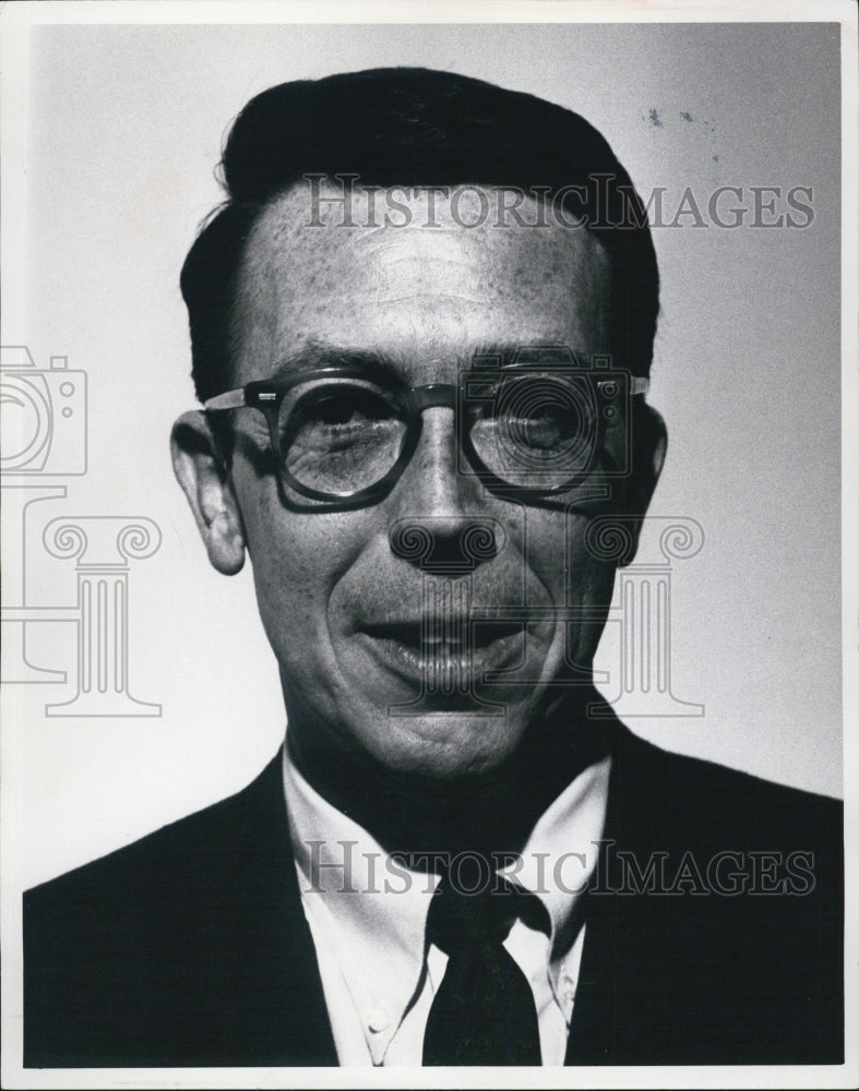 1969 Robert Hoyt PBL Managing Editor - Historic Images