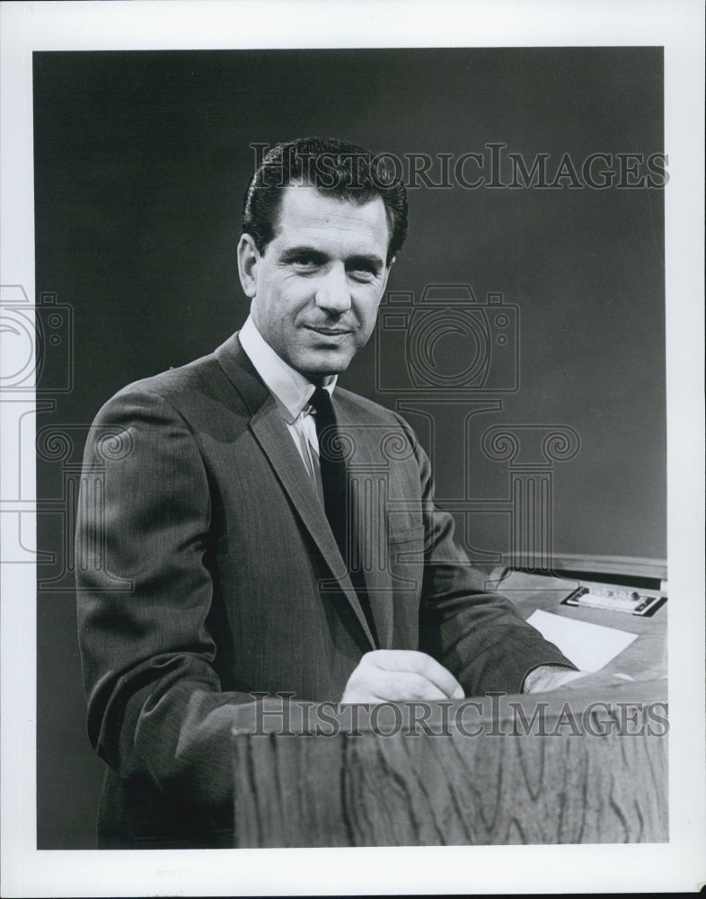 1969 WLS-TV Anchorman Bob Hower At Desk - Historic Images