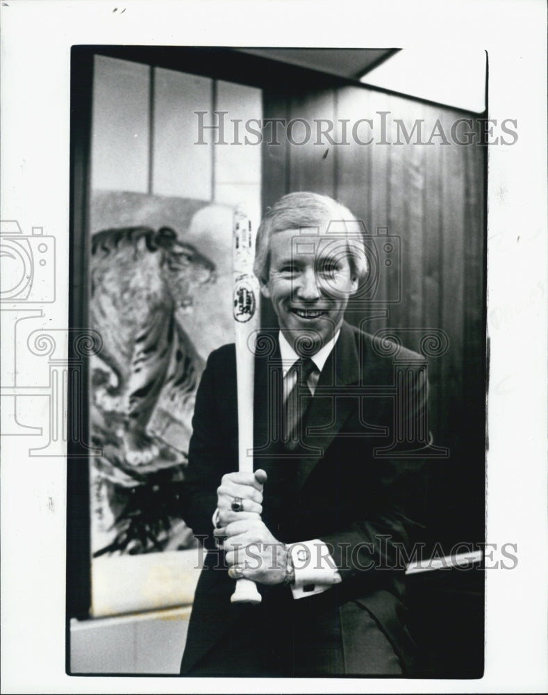 1984 Press Photo Ron Davies Insurance Player Ex Baseball Player - Historic Images
