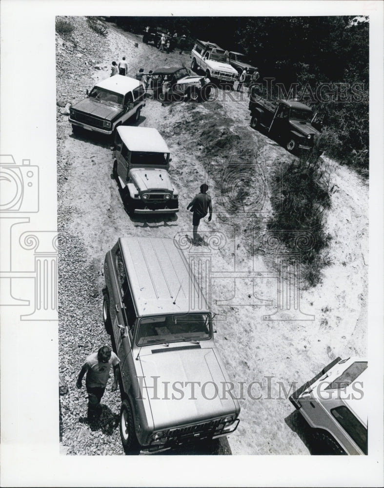 1976 Gulf Coast 4 Wheel Drive Club Caravan Bradenton Jeep Willys - Historic Images