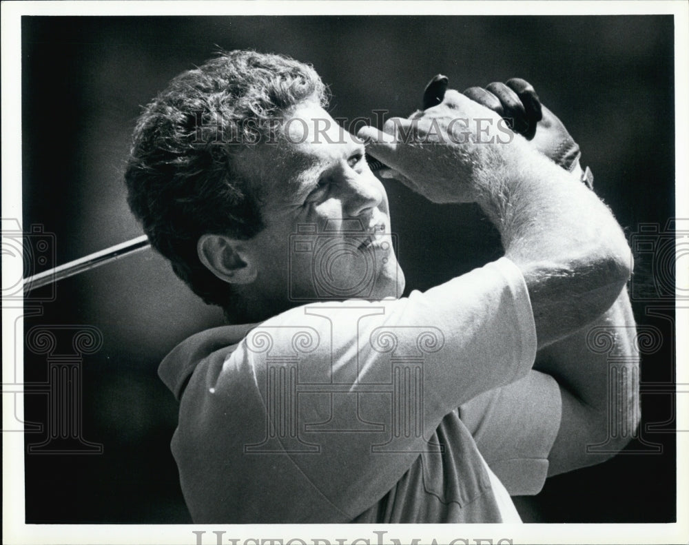 1985 Press Photo Boston Bruin Golfer Craig McTavish at Pembroke Country Club - Historic Images