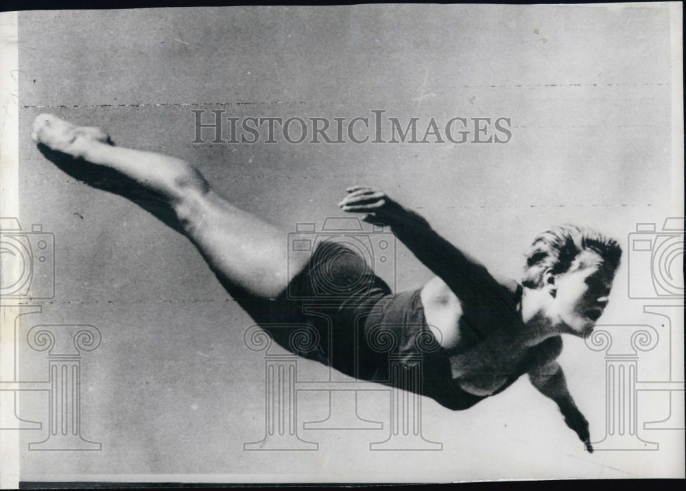 1960 of German Olympic champion diver Ingrid Kramer - Historic Images