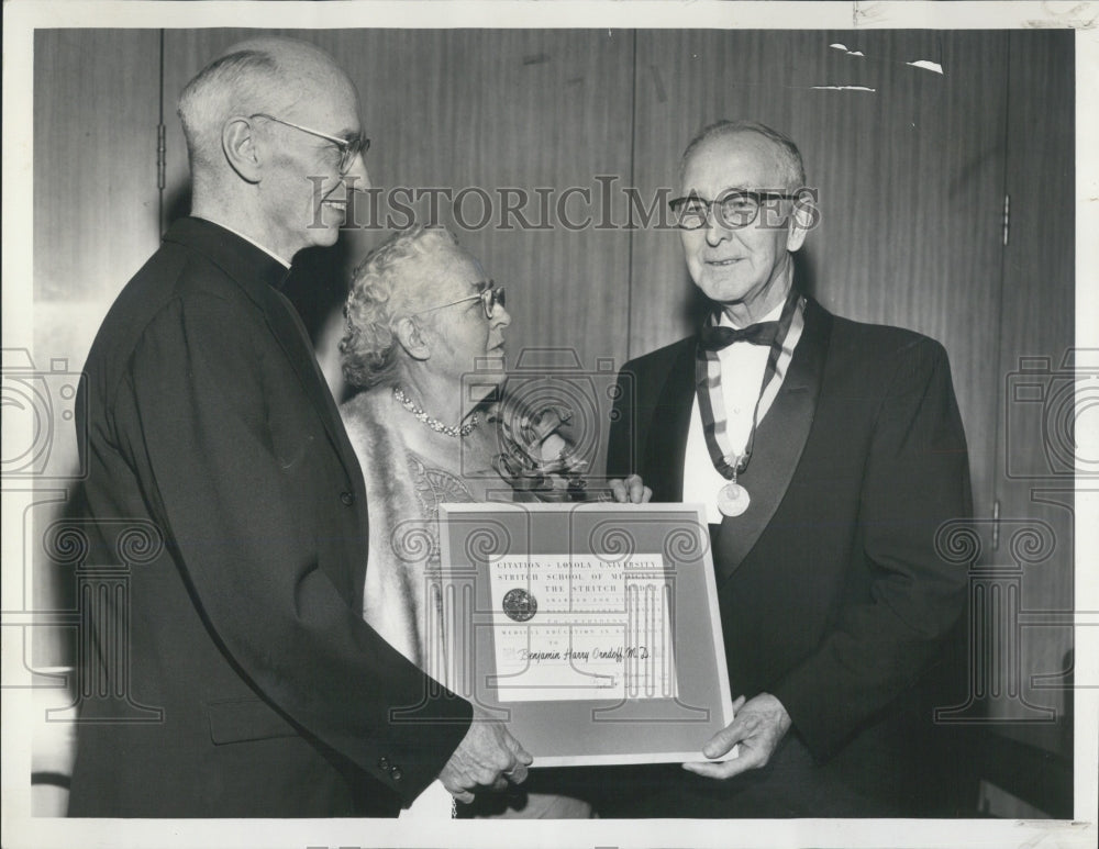 1960 Dr Benjamin Orndoff Gets Stritch Award James Maguire - Historic Images