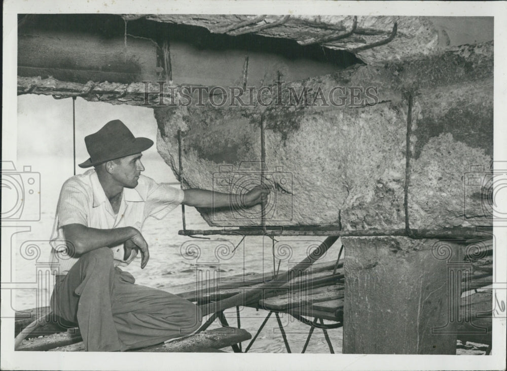 1951 Construction Worker Under Gandy Bridge Doing Repairs - Historic Images