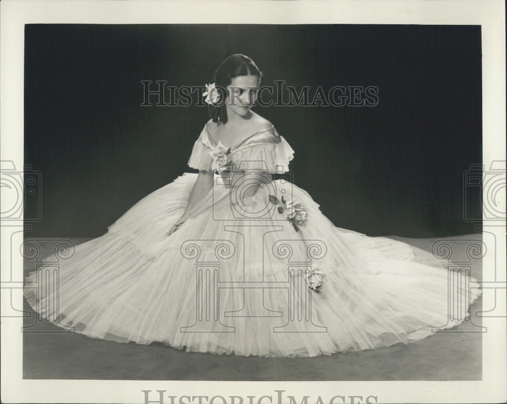 1946 Mrs. John Orndorff - Historic Images