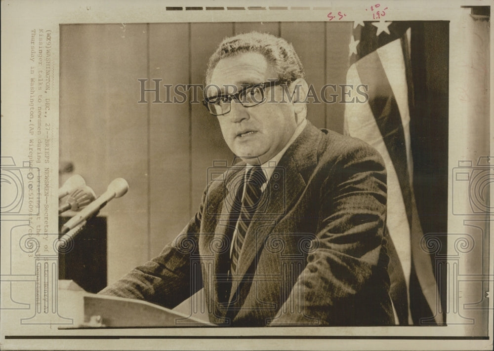 1973 U.S. Secretary Of State Henry Kissinger Talks To Newsmen - Historic Images