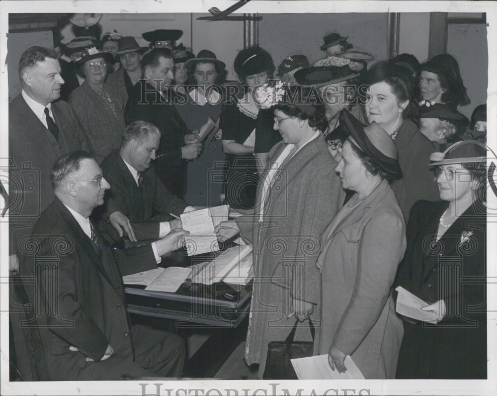 1941 Sgt Sidney Girardin Assists Women In Getting Drivers License - Historic Images