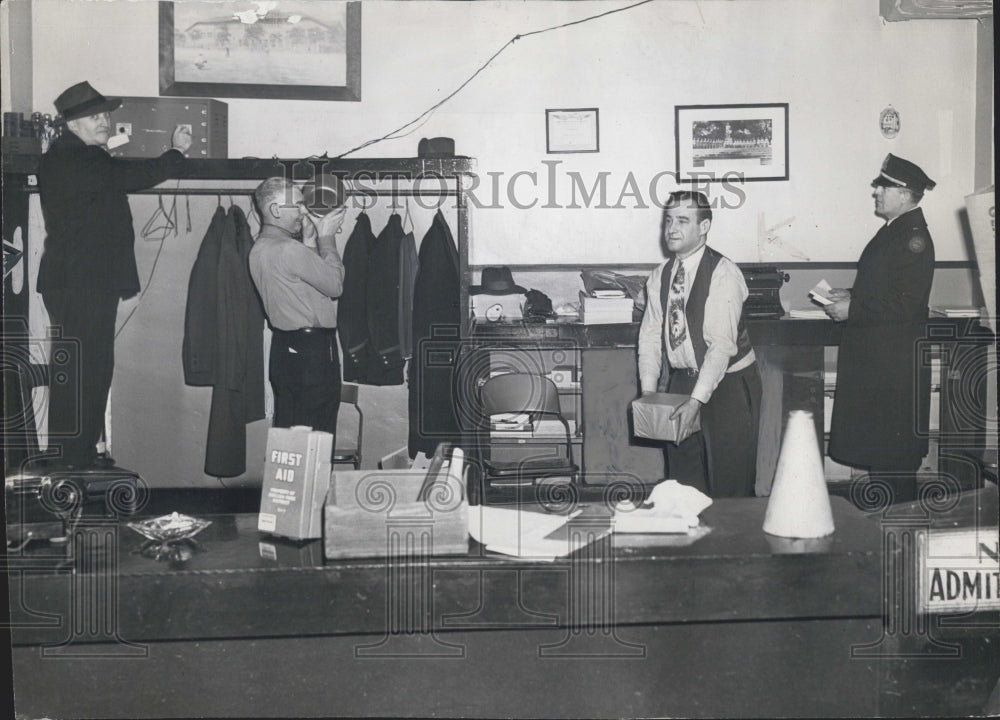 1946 Steve Ryan, Patrolman Frank Williams and Nate Dribin - Historic Images