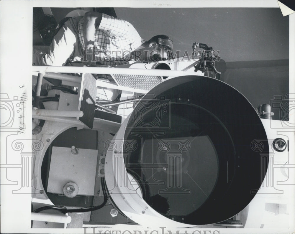 1961 Press Photo Giant Recording Optical Tracking Instrument - RSG31555 - Historic Images