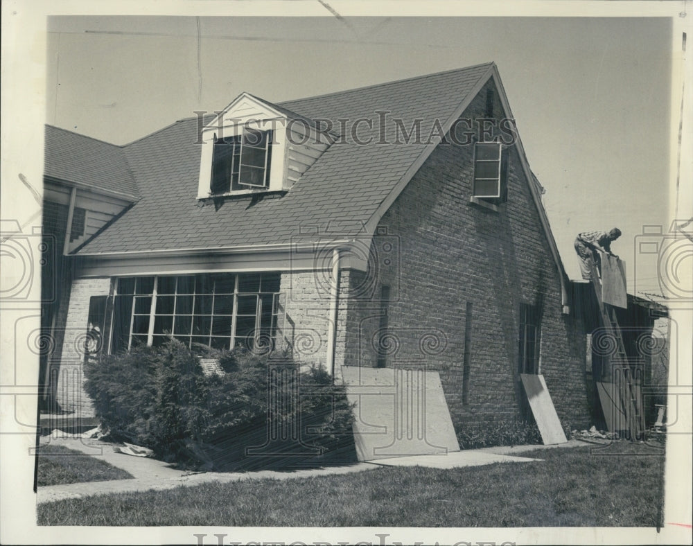 1965 Press Photo Home where Mrs. Diane Gruber died in fire. - RSG31559 - Historic Images