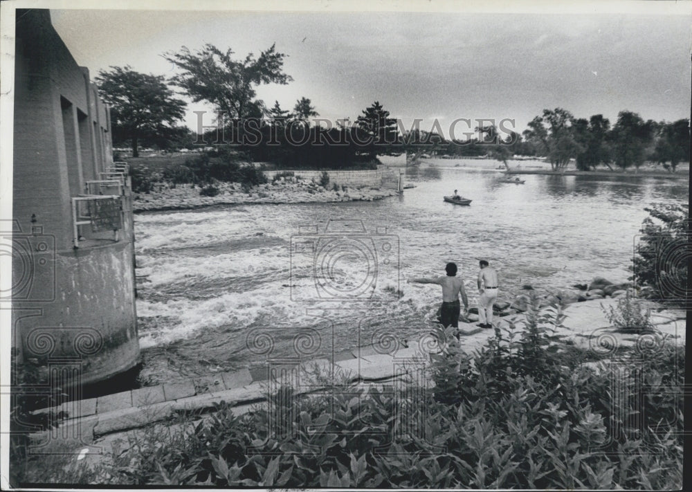 1973 Fishing/Fox River Illinois/McHenry Dam - Historic Images