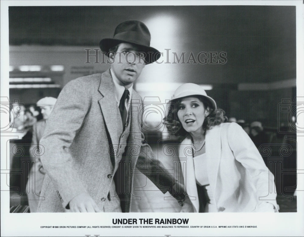 1980 Press Photo Chevy Chase in &quot;Under the Rainbow&quot; - Historic Images
