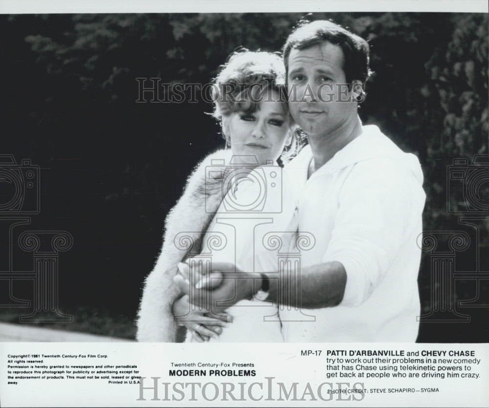 1981 Press Photo Patti D'Arbanville, Chevy Chase in "Modern Problems" - Historic Images