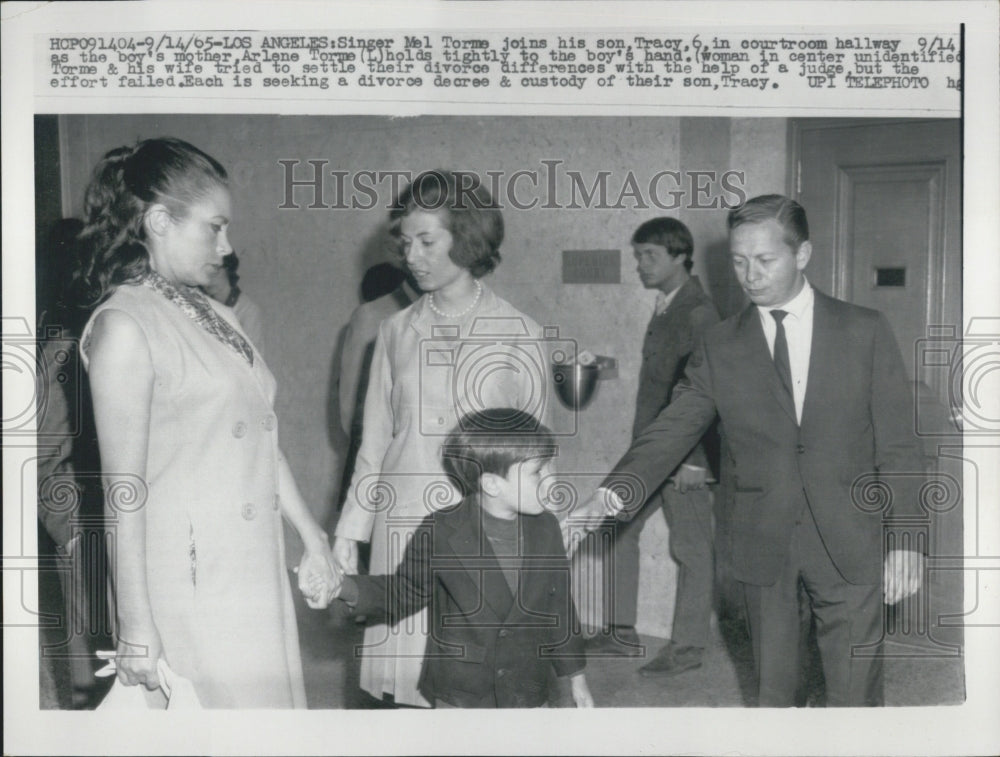 1965 Singer Mel Torme At Divorce Hearing Trial From Wife Arlene - Historic Images