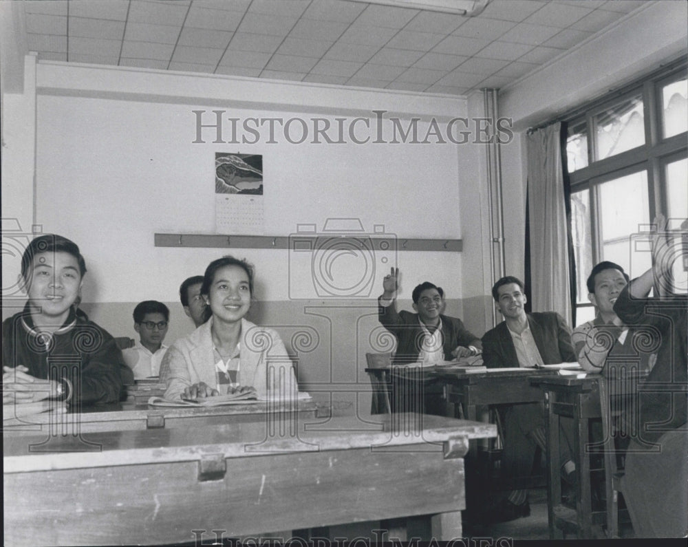 1965 Japanese Language Institute Students Learning - Historic Images