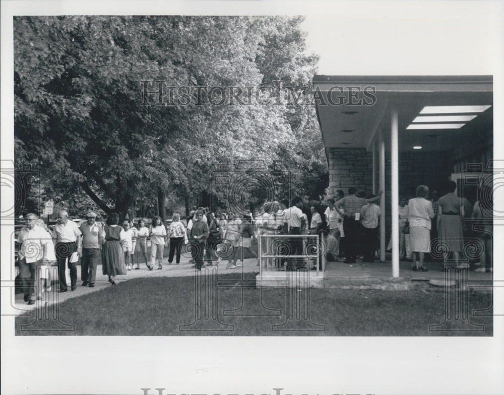 1989 Press Photo Stickely Residents Protesting - Historic Images