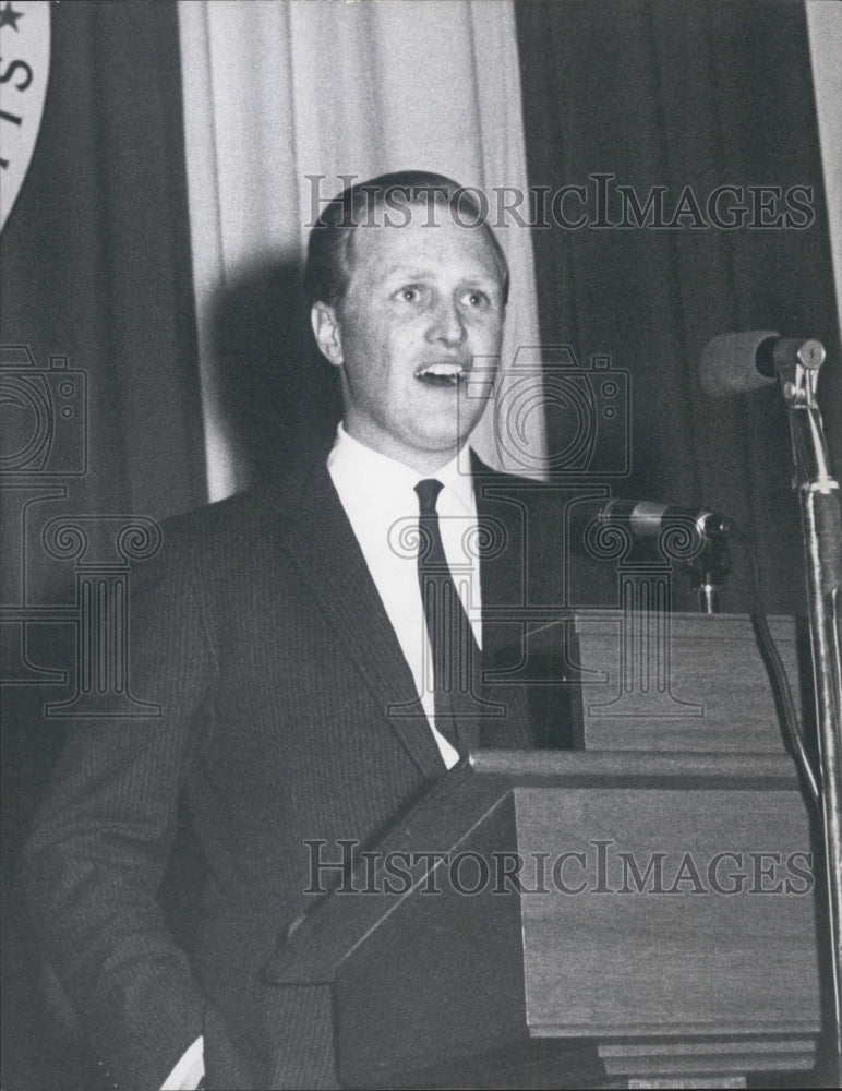 1969 Winston S. Churchell holds press conference  about Middle East - Historic Images