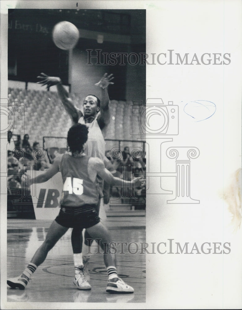 1987 Press Photo International Basketball Association Try Outs, Charles Perry - Historic Images