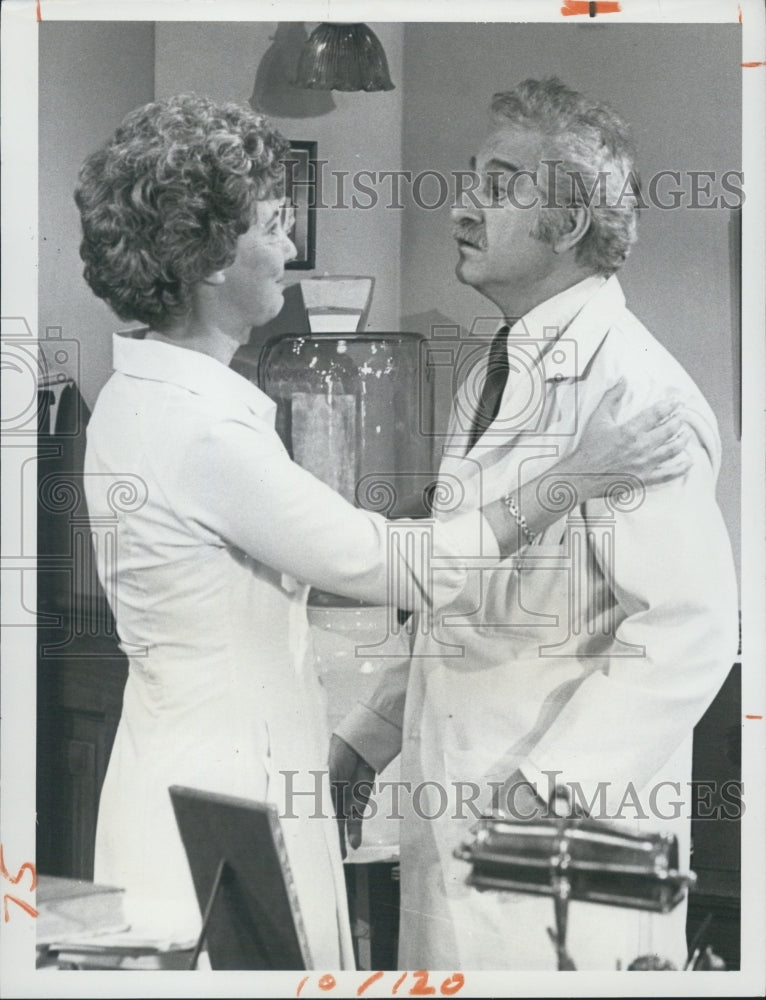 1976 Danny Thomas in &quot;The Practice&quot; - Historic Images