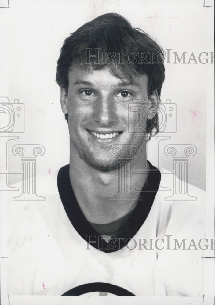 1989 Press Photo Craig Janney Chicago High School Football Player Black&amp;White - Historic Images