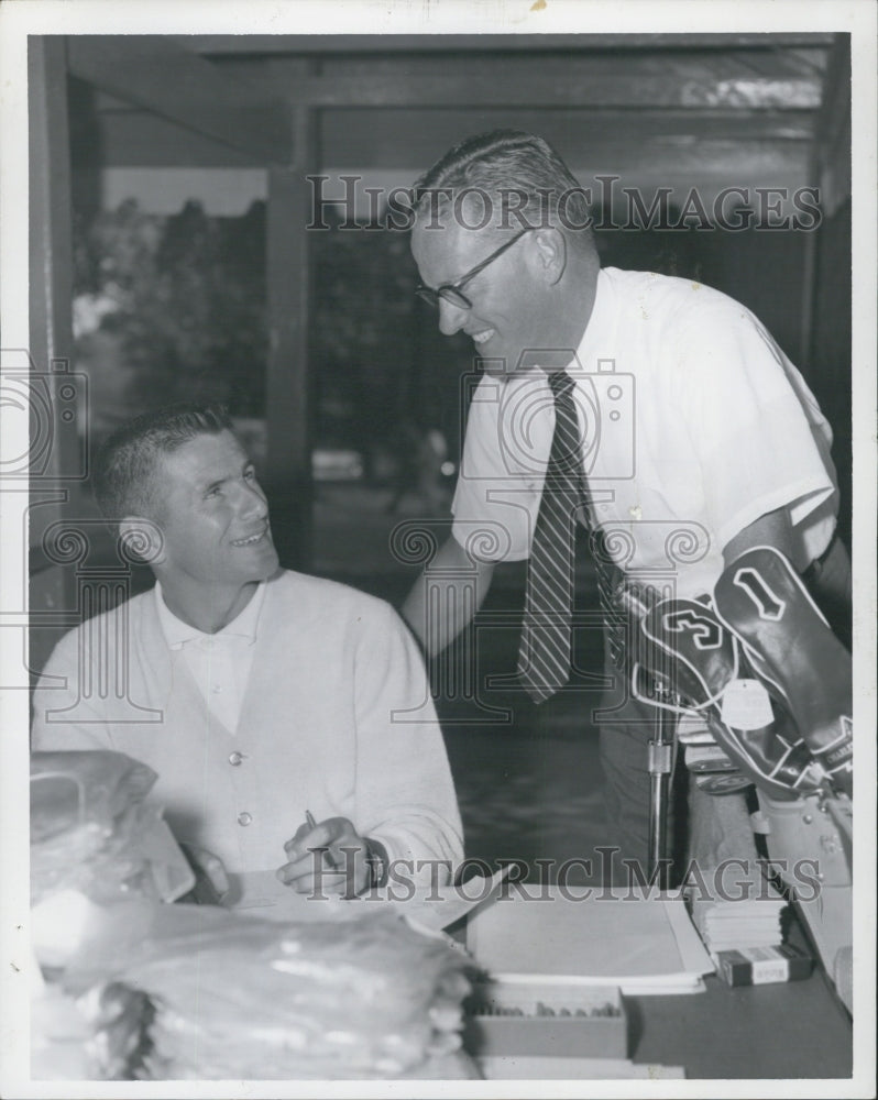 1961 Country Club Golf Pro Ed Whalley And Chairman Don Foley - Historic Images