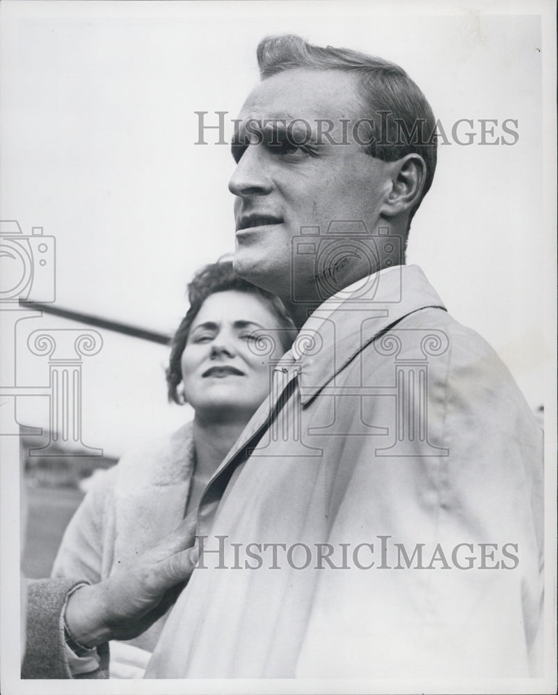 1958 Doug Mohns and Wife June - Historic Images