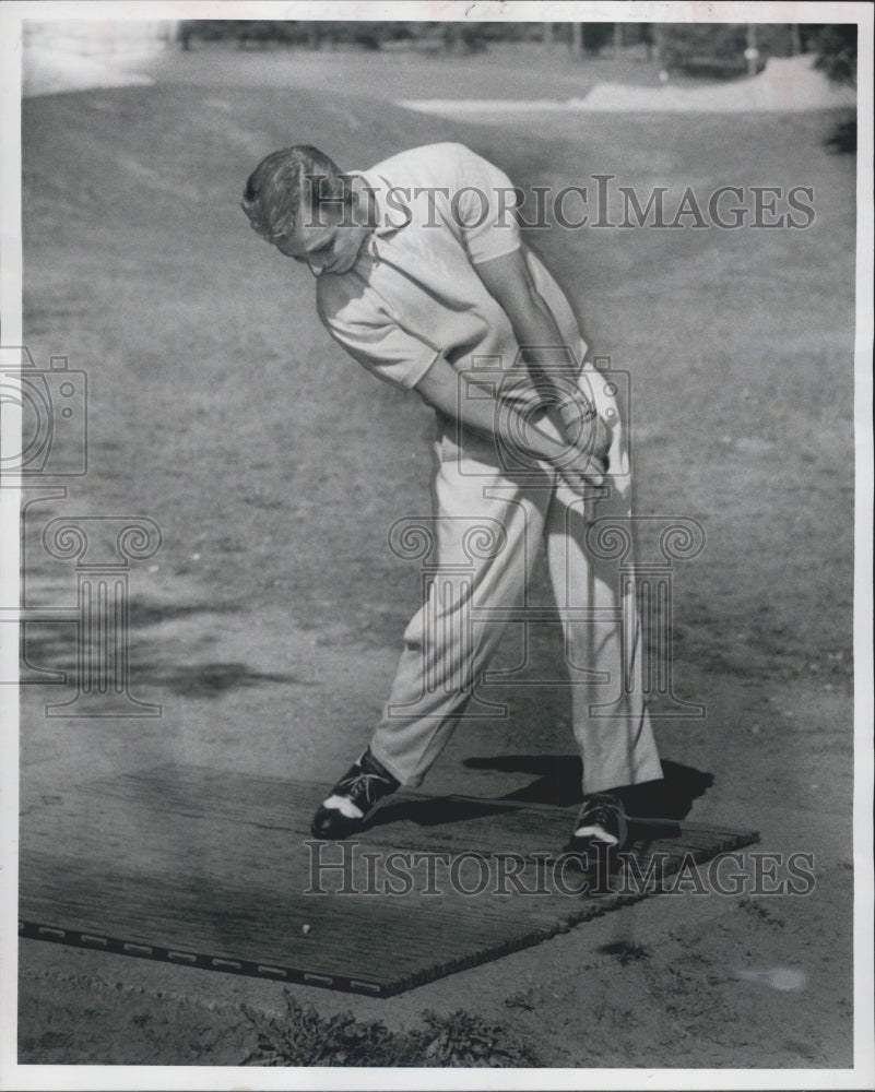 1956 Jeff Stockton wins high school golf championship - Historic Images