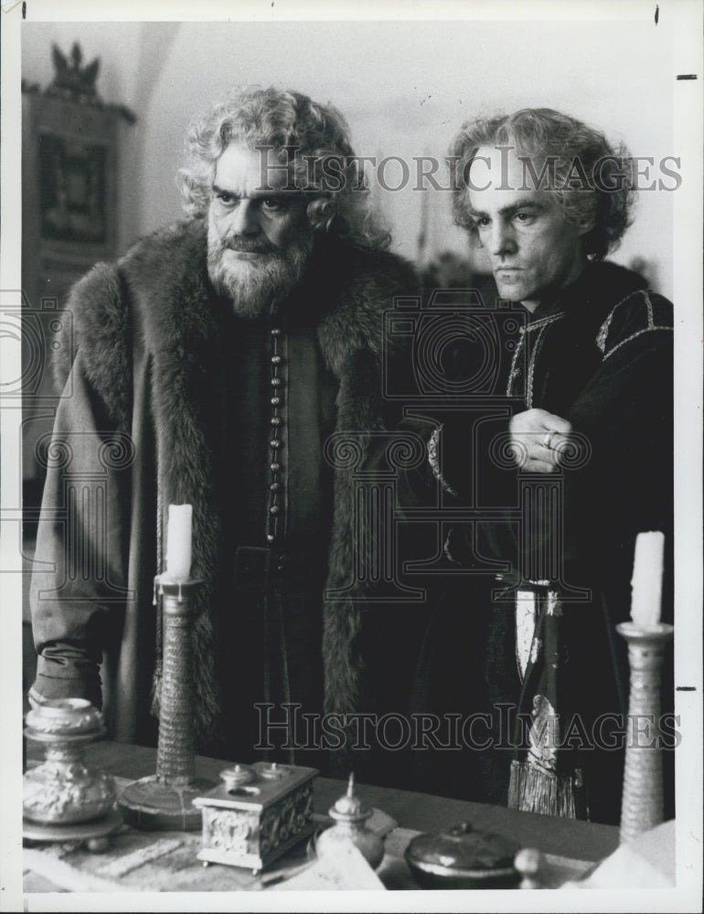 1985 Press Photo Omar Sharif/Egyptian Actor/Mike Gwilym/Welsh Actor - Historic Images