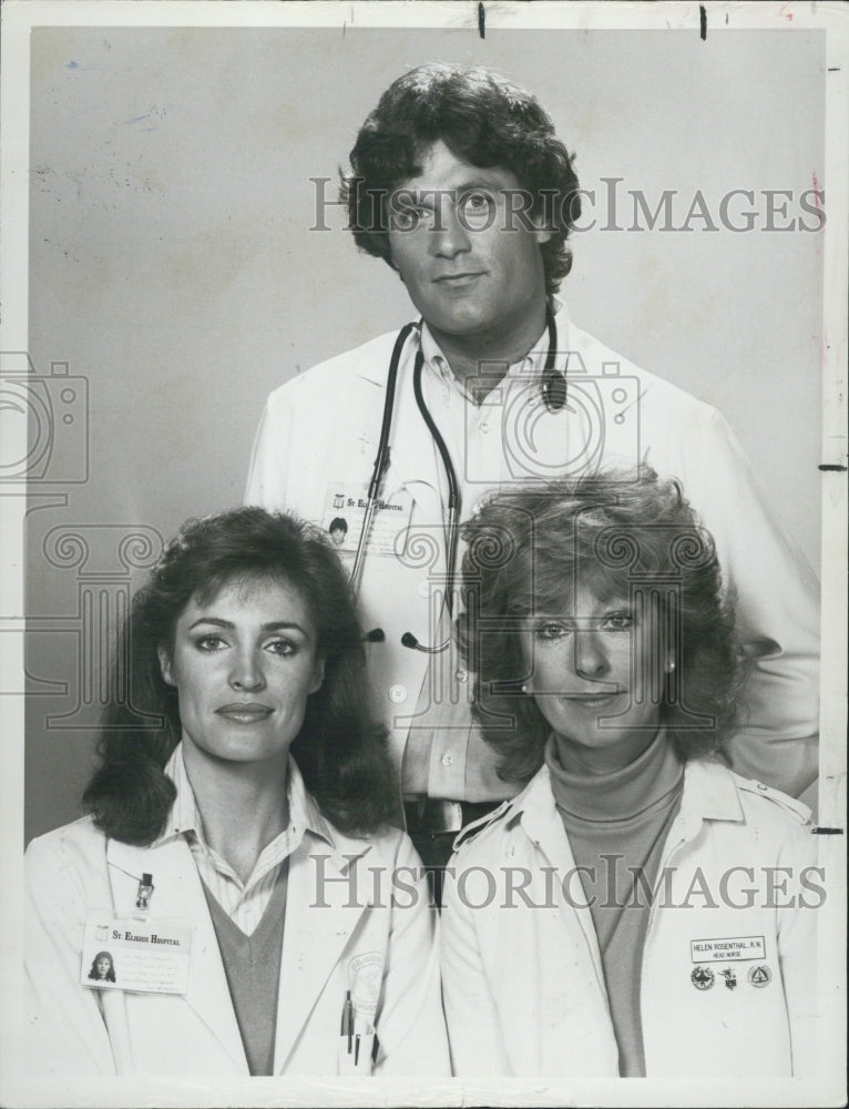 1982 Press Photo Actors Cynthia Sikes, Terence Knox And Christina Pickles - Historic Images