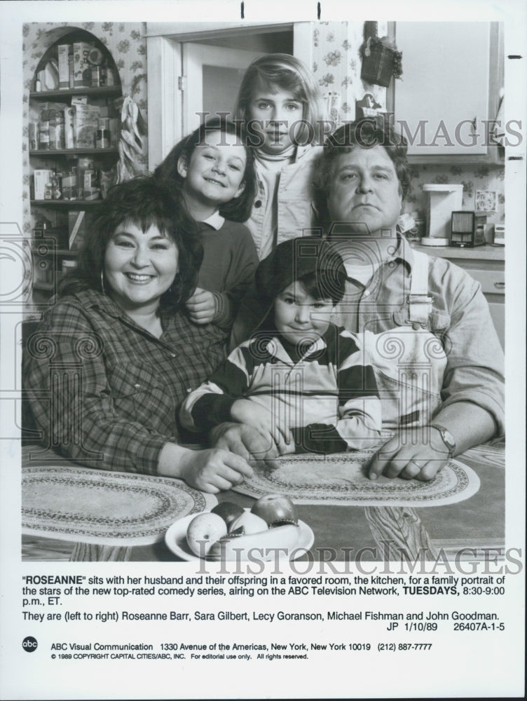 1989 Press Photo Cast Photo for &quot;Roseanne&quot; - Historic Images