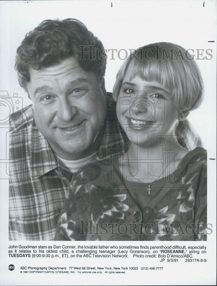 1991 Press Photo John Goodman Lecy Goranson Play Father Son &quot;Roseanne&quot; ABC TV - Historic Images