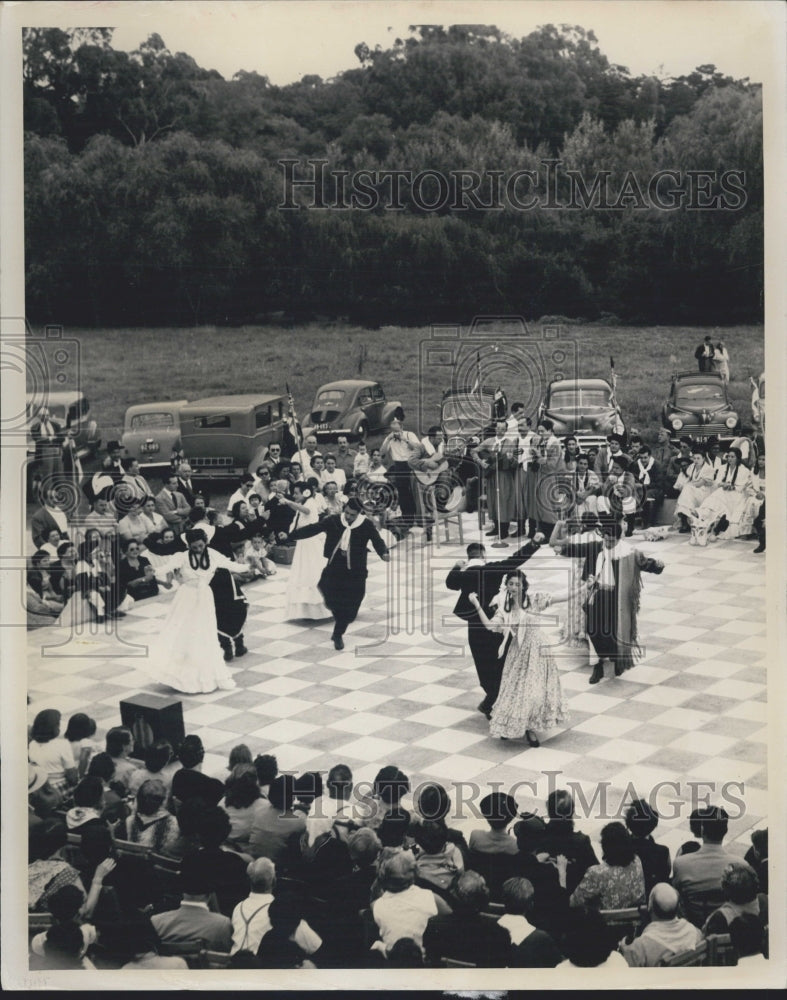 Press Photo &quot;El Pericon&quot; National Dance of Argentina - Historic Images