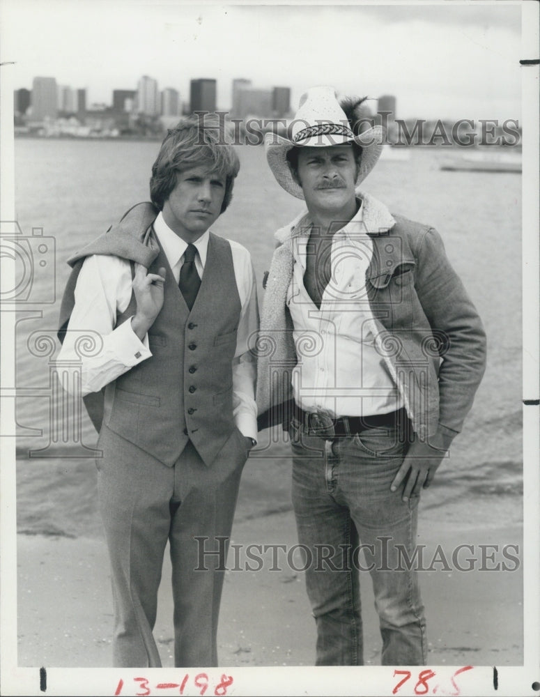 1981 Press Photo James Parker (L) and Gerald Mcraney - Historic Images