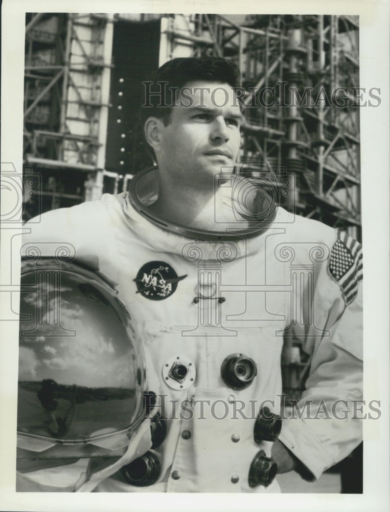 Press Photo IQ series Space - Historic Images