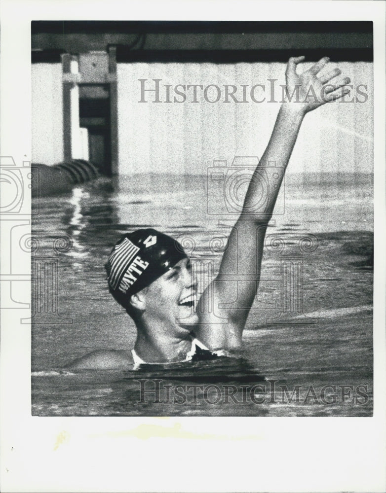 1984 Press Photo Mary Wayte American Freestyle Swimmer Olympic Gold Medal Winner - Historic Images